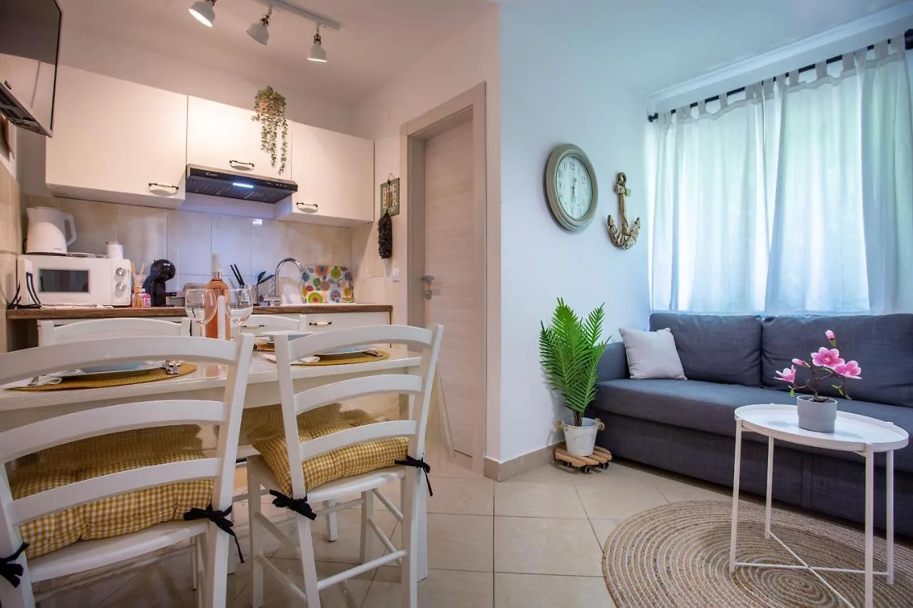 Apartment Magnolia Šilo