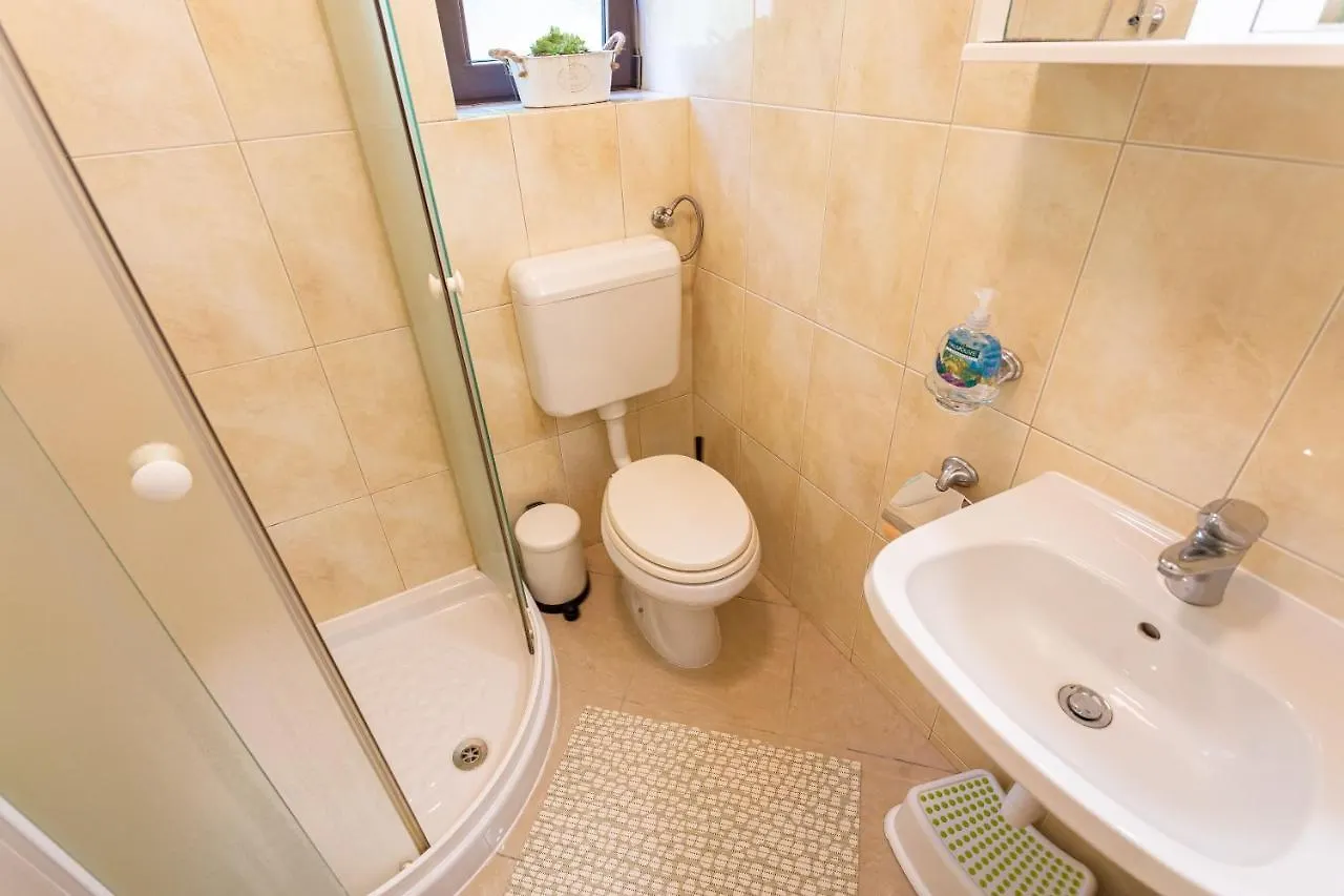 Apartment Magnolia Šilo 0*,  Kroatien