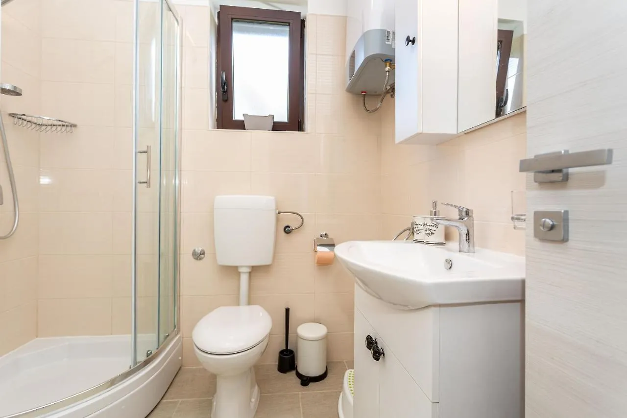 Apartment Magnolia Šilo