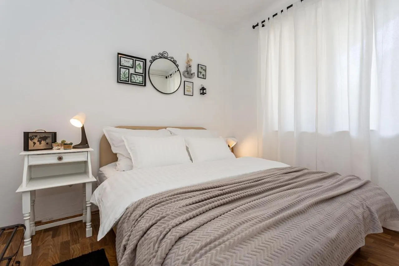 Apartment Magnolia Silo  0*, Silo (Krk) Croatia
