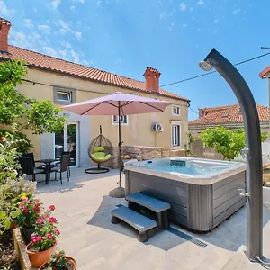 Apartment Skygarden House, Mali Lošinj